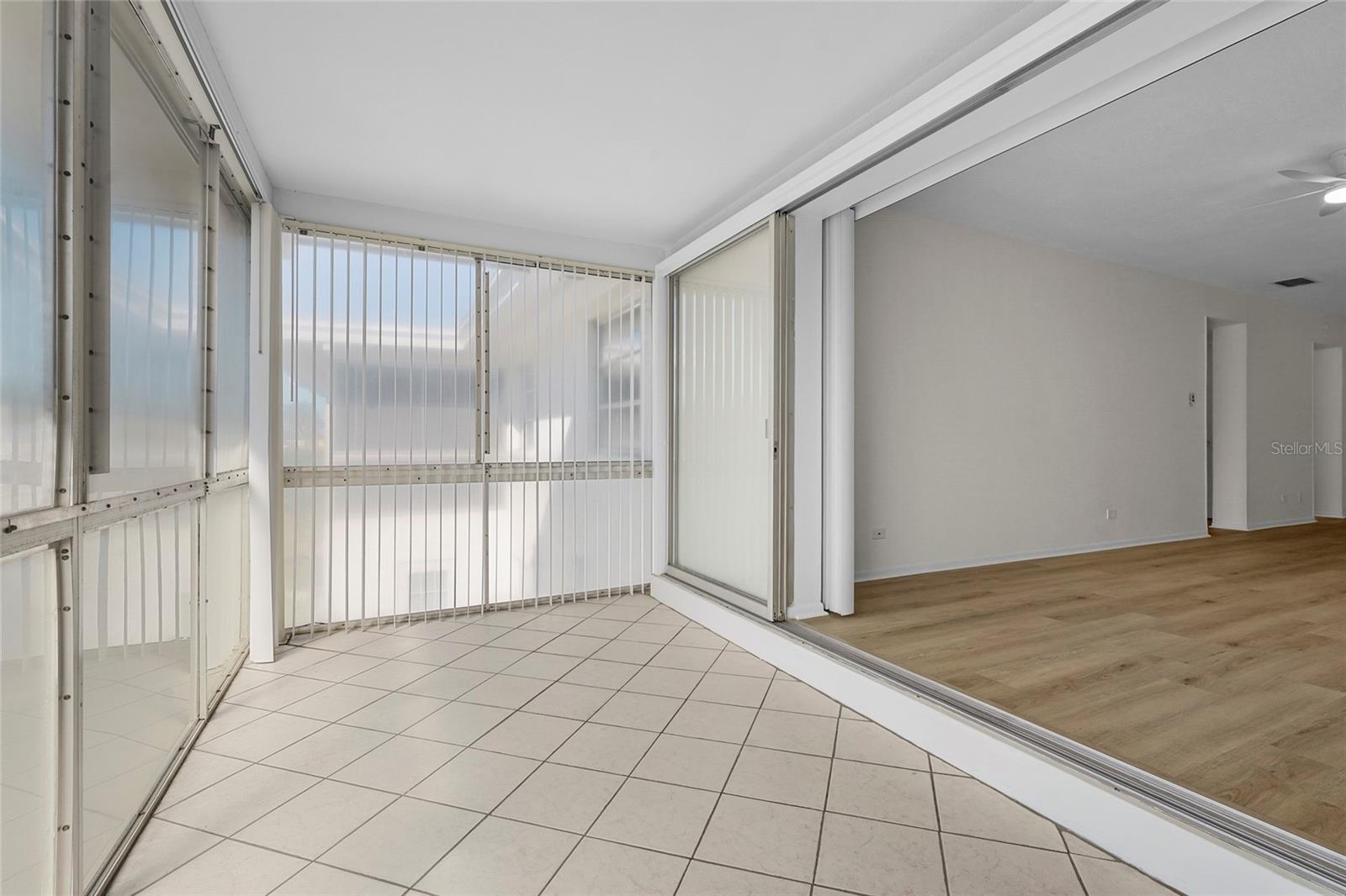 Image 3 of 40 For 3950 Roxane Boulevard 2b