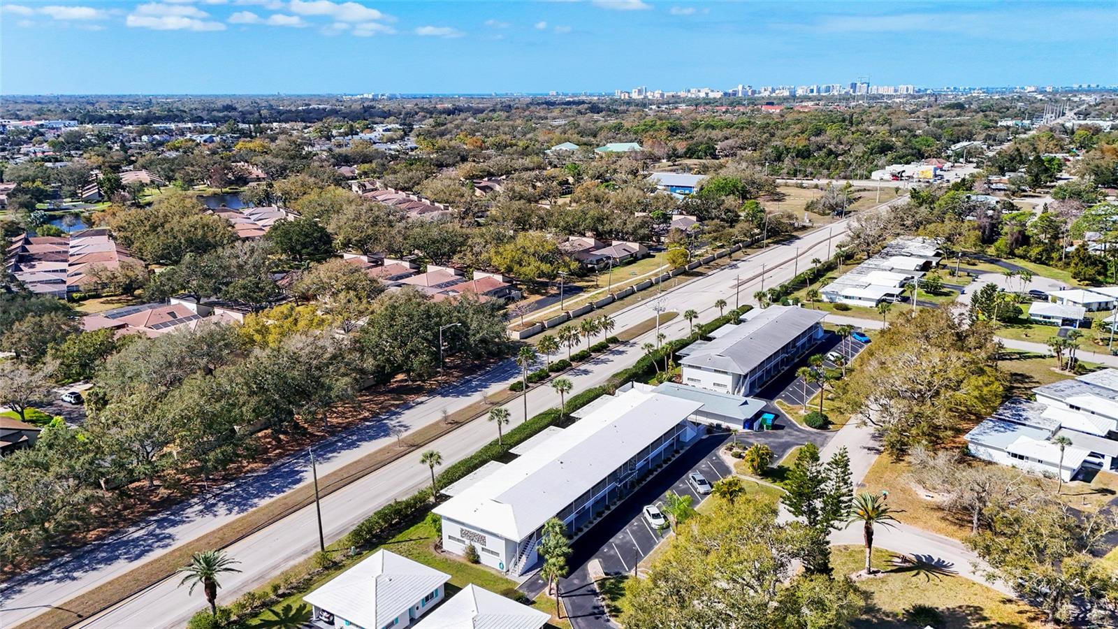 Image 30 of 40 For 3950 Roxane Boulevard 2b