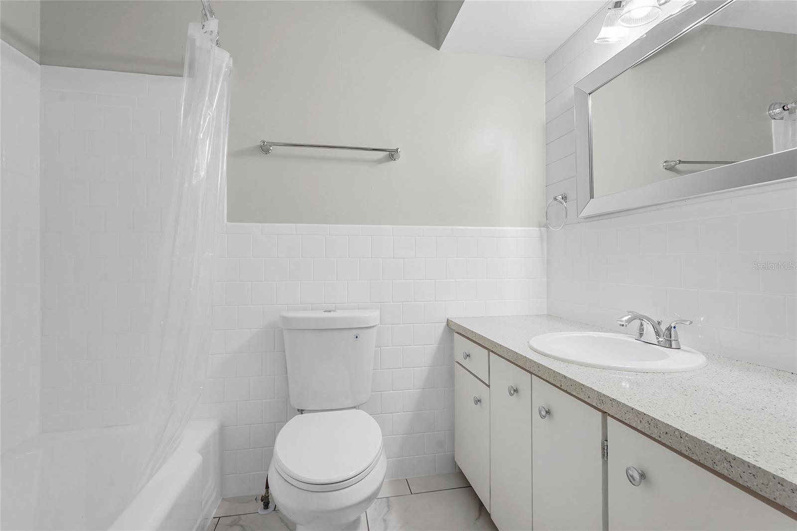 Image 8 of 40 For 3950 Roxane Boulevard 2b