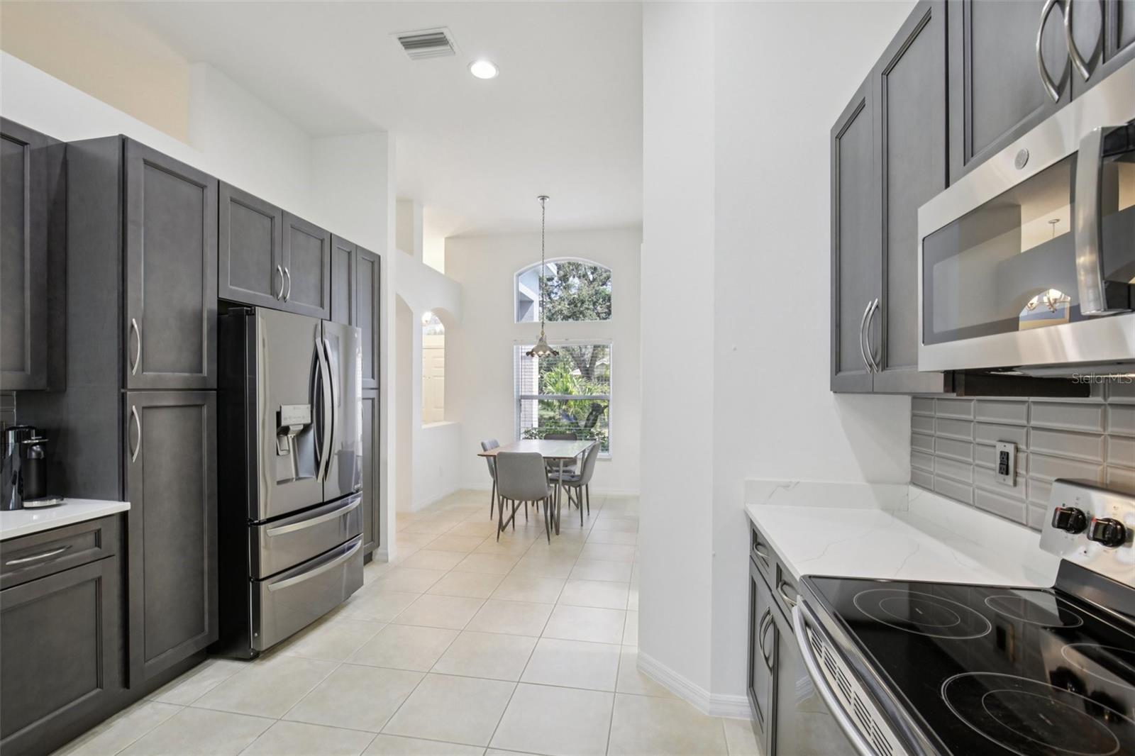 Image 12 of 36 For 742 Shorecrest Drive