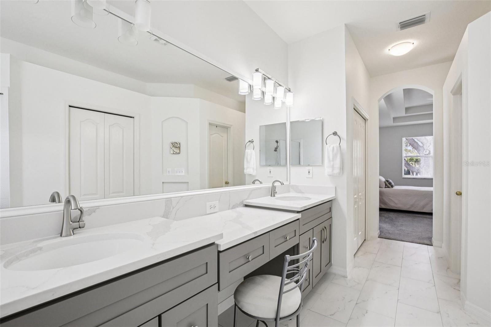 Image 27 of 36 For 742 Shorecrest Drive