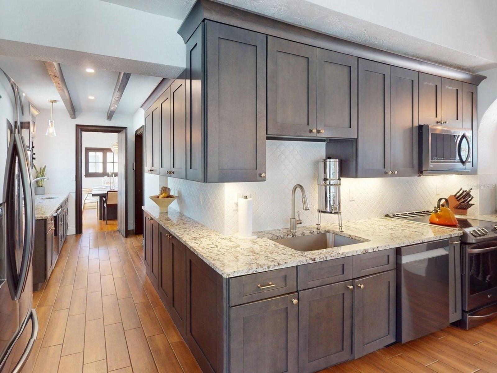 Image 11 of 100 For 6251 10th Avenue S