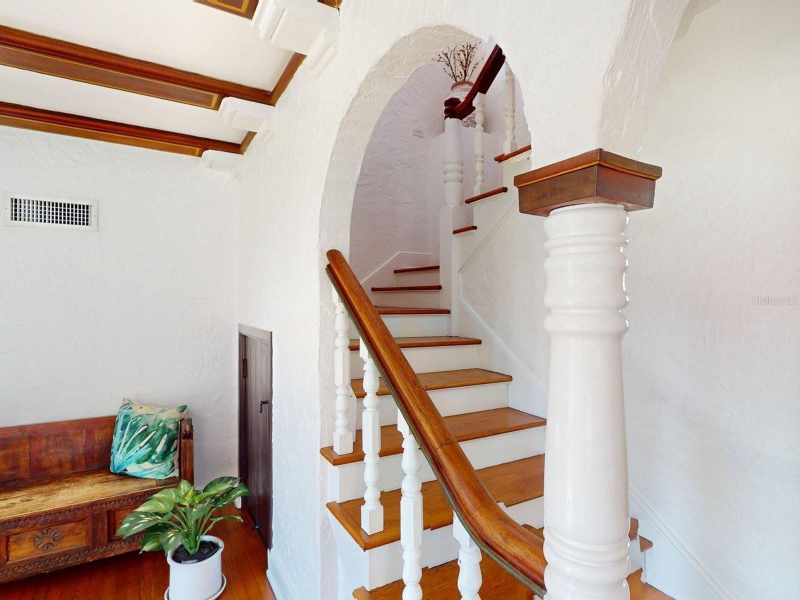 Image 19 of 100 For 6251 10th Avenue S