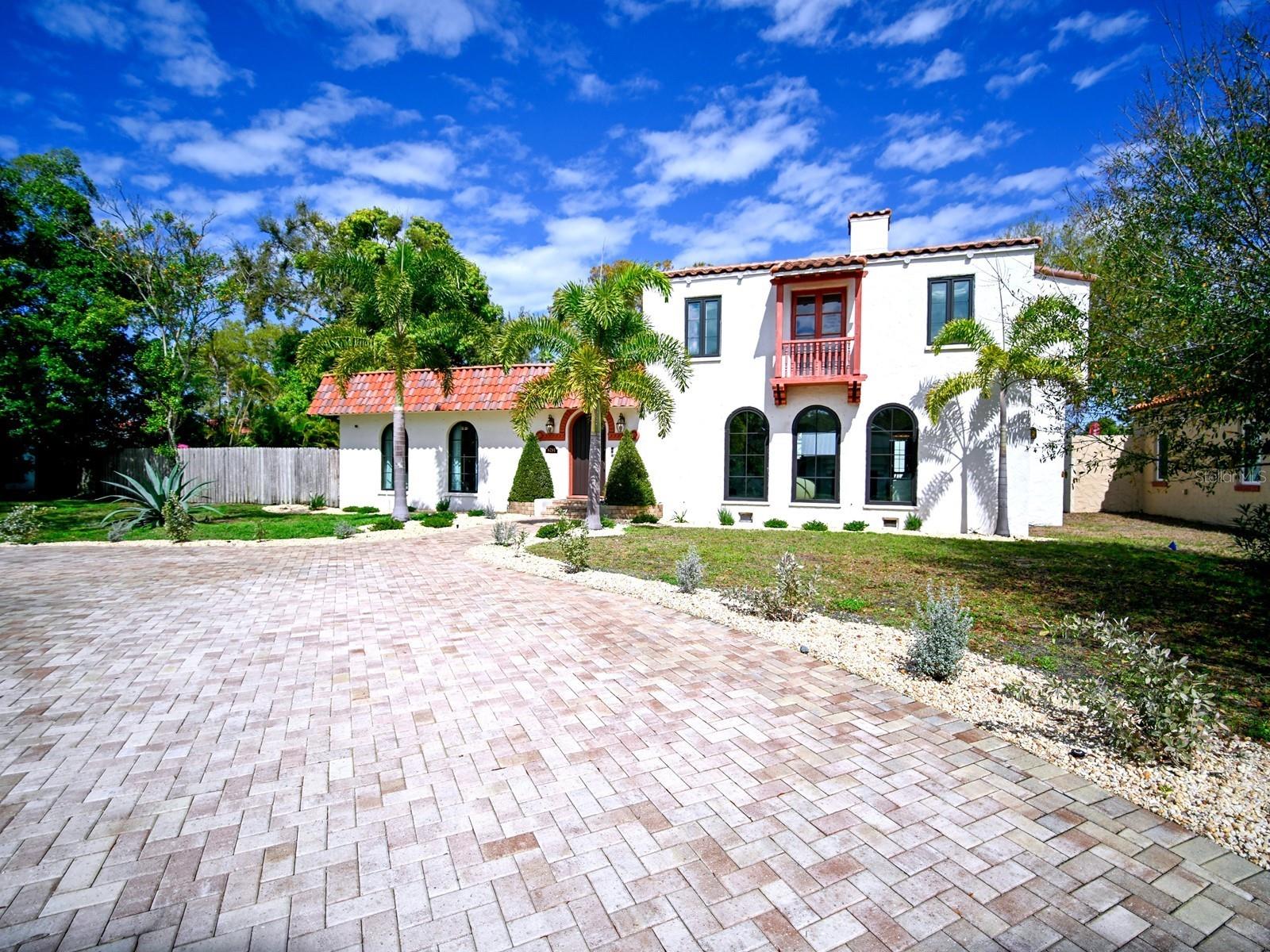 Image 2 of 100 For 6251 10th Avenue S