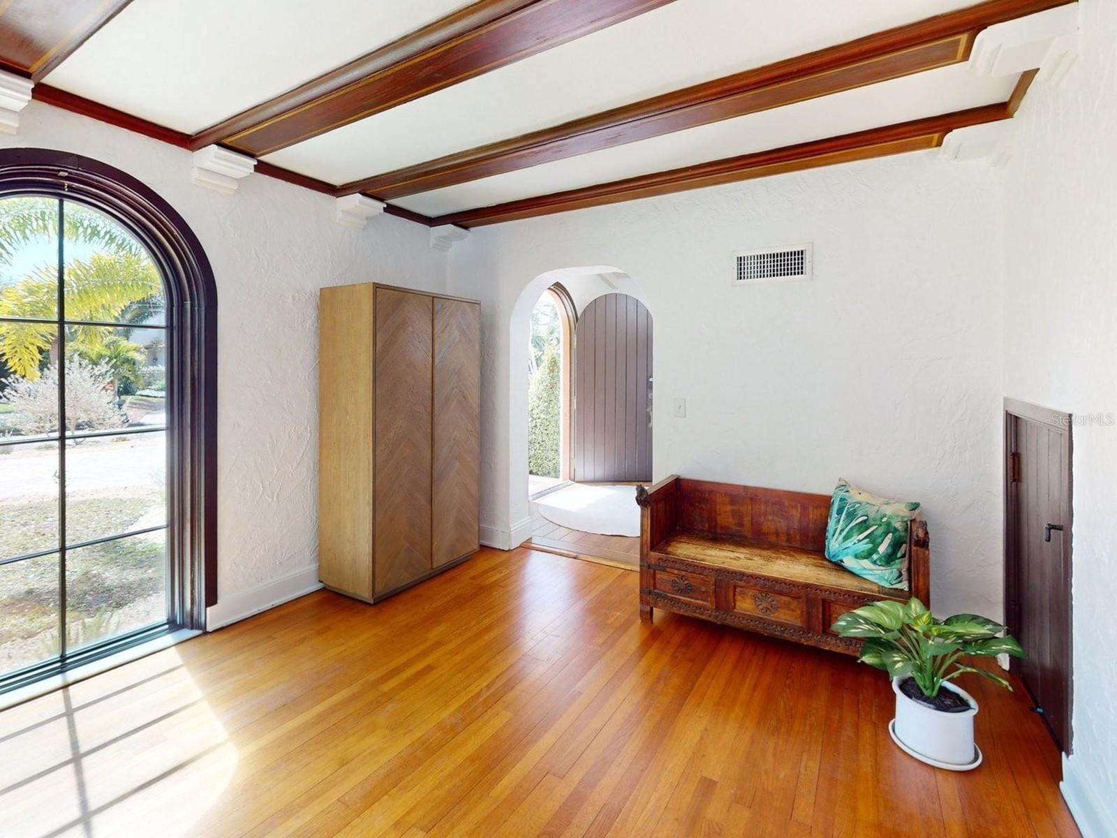 Image 5 of 100 For 6251 10th Avenue S