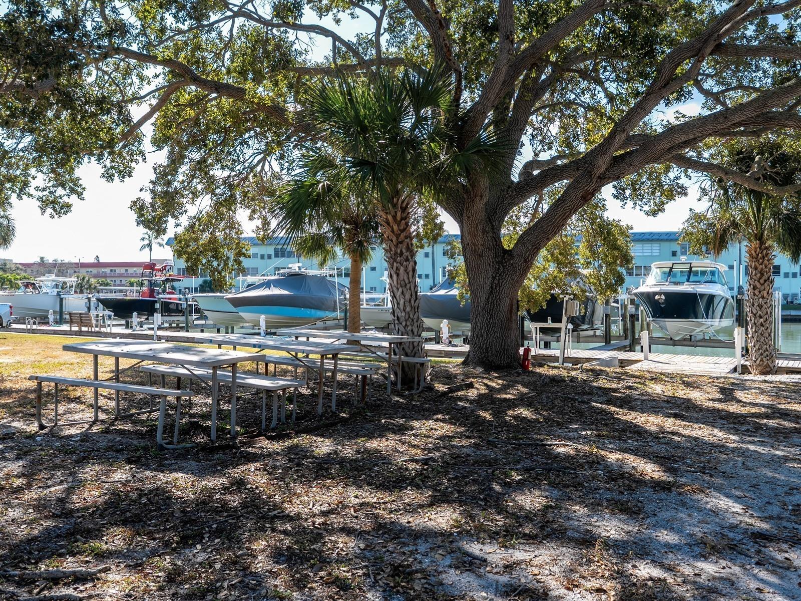 Image 77 of 100 For 6251 10th Avenue S