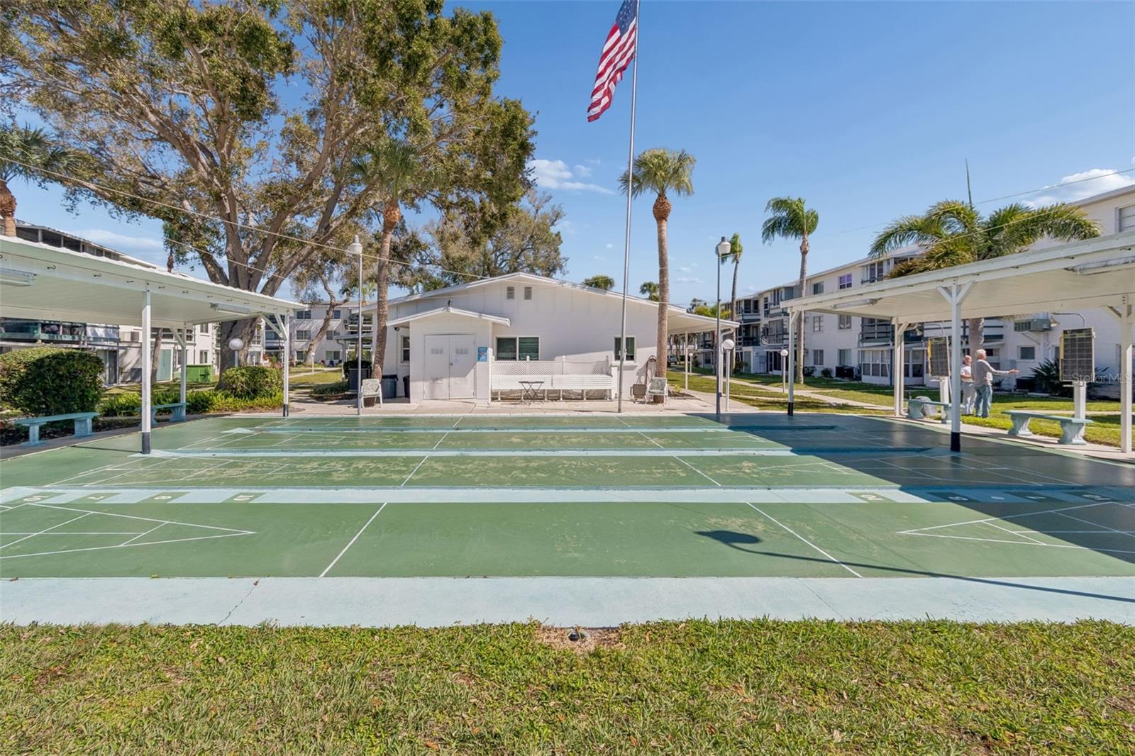 Image 34 of 40 For 1858 Sunny Drive F21