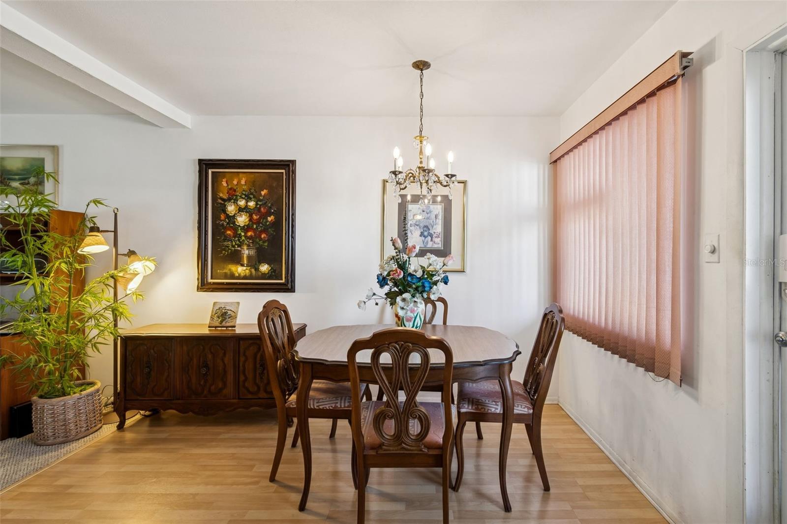 Image 4 of 40 For 1858 Sunny Drive F21