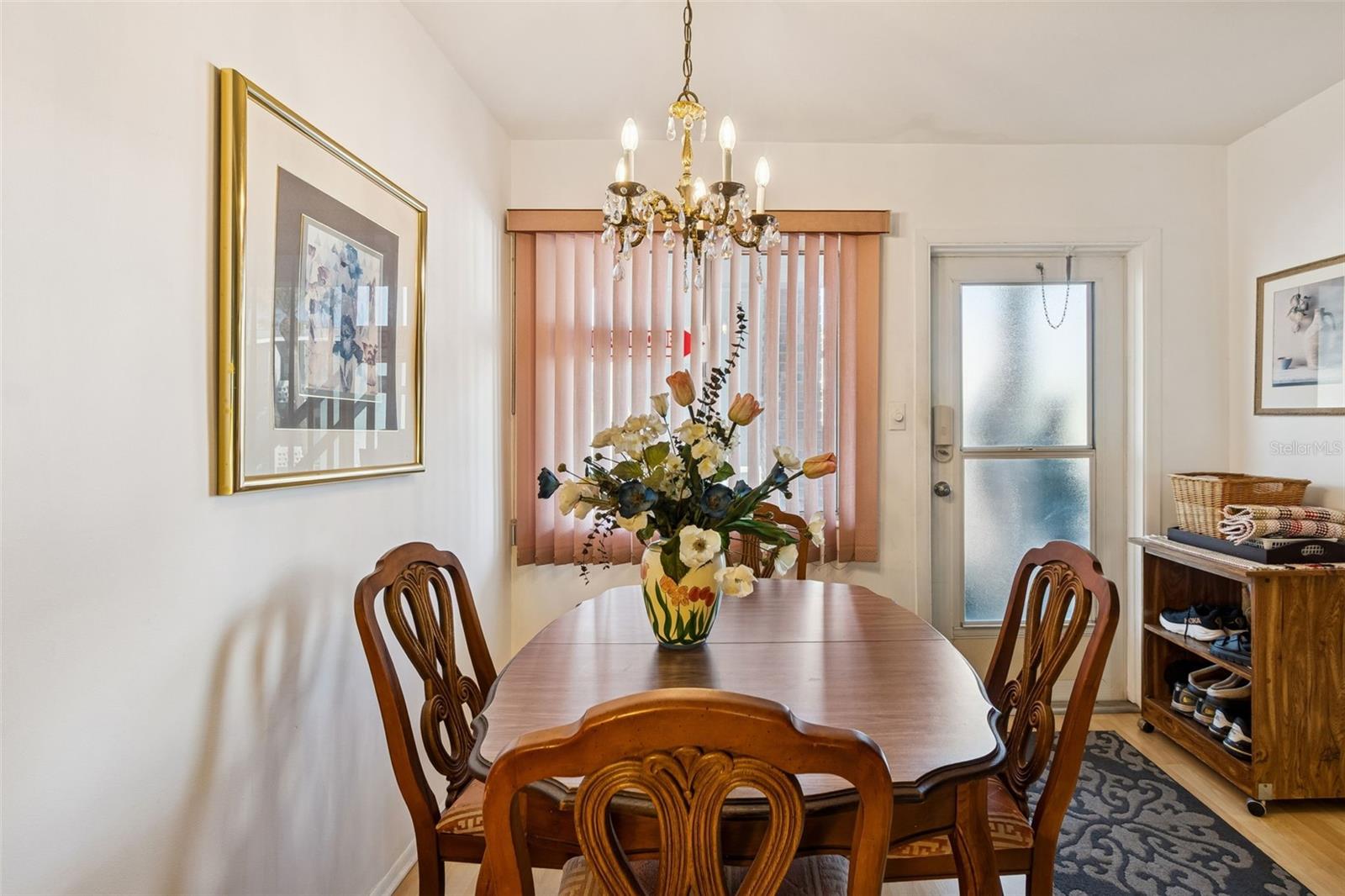 Image 5 of 40 For 1858 Sunny Drive F21