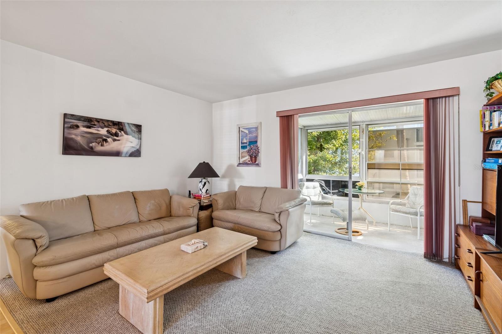 Image 8 of 40 For 1858 Sunny Drive F21