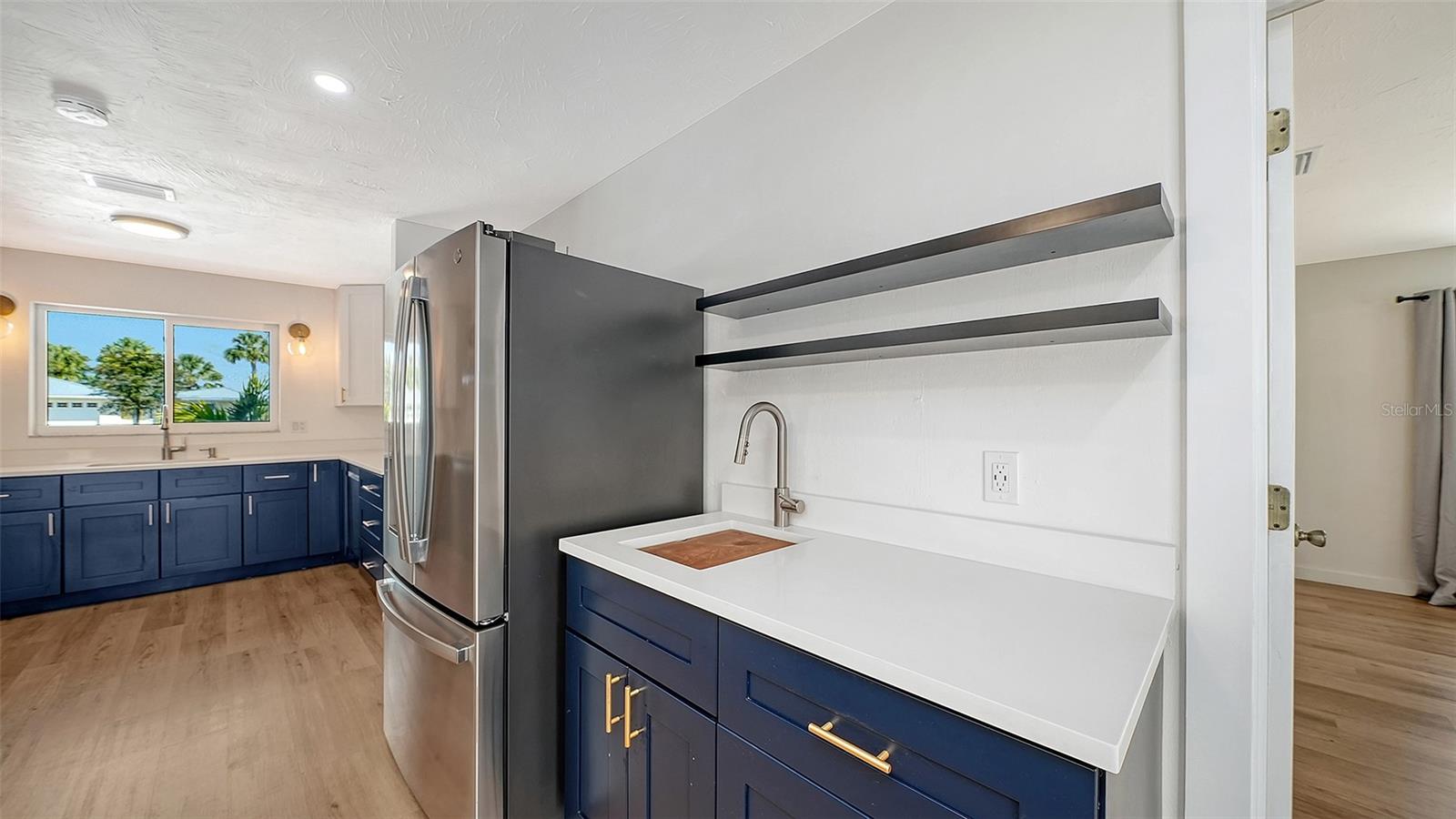 Image 14 of 45 For 447 Shore Drive