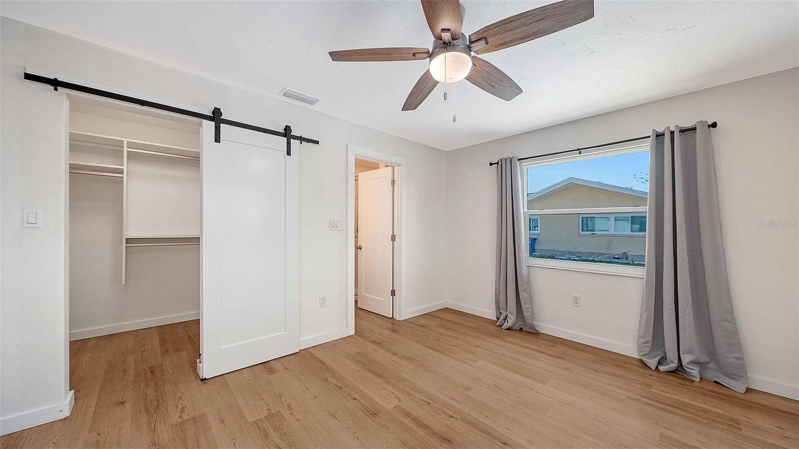 Image 19 of 45 For 447 Shore Drive