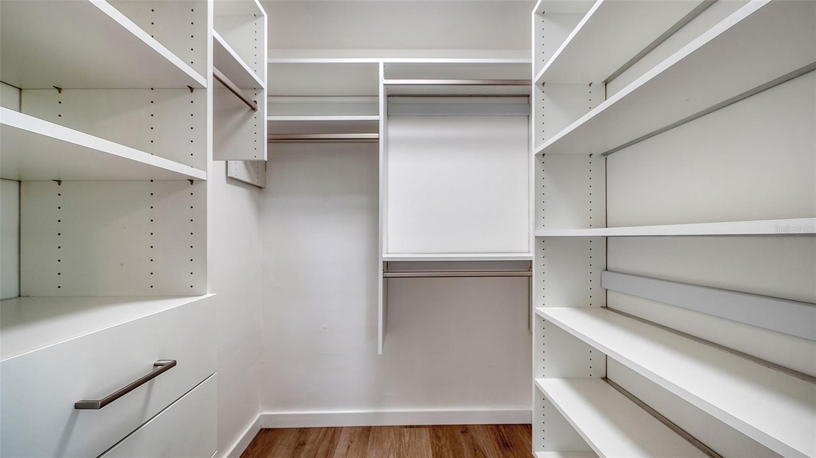 Image 20 of 45 For 447 Shore Drive