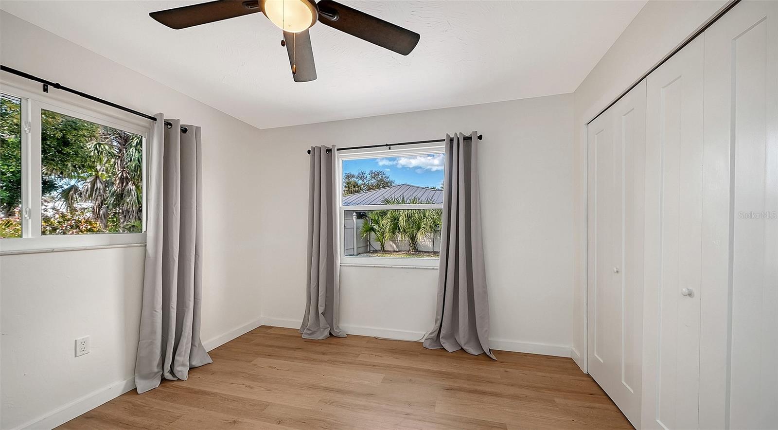 Image 28 of 45 For 447 Shore Drive