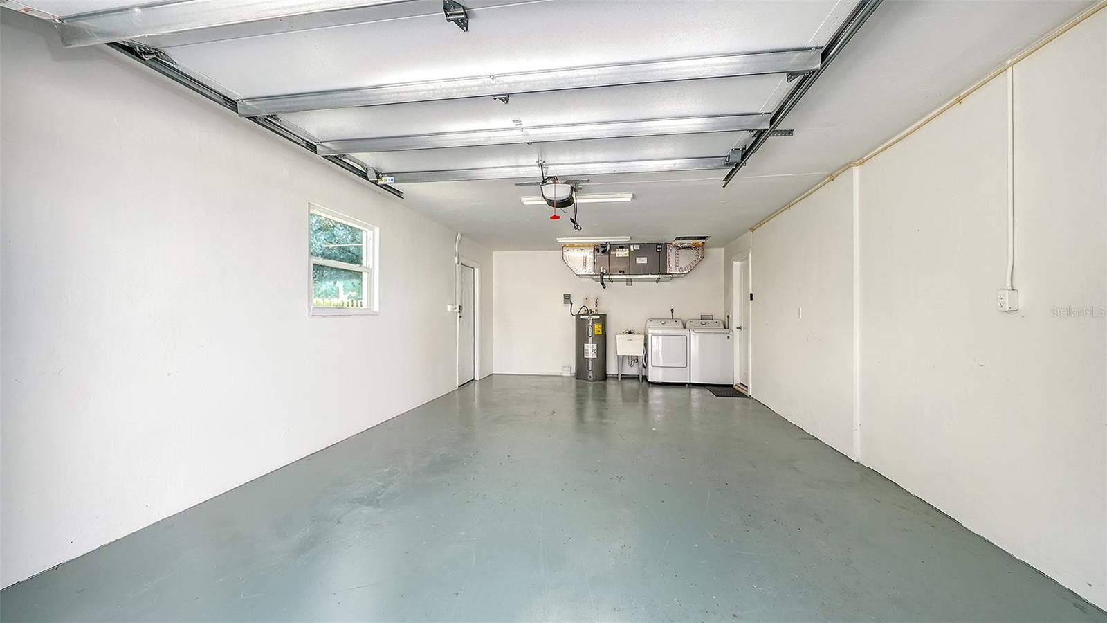 Image 30 of 45 For 447 Shore Drive