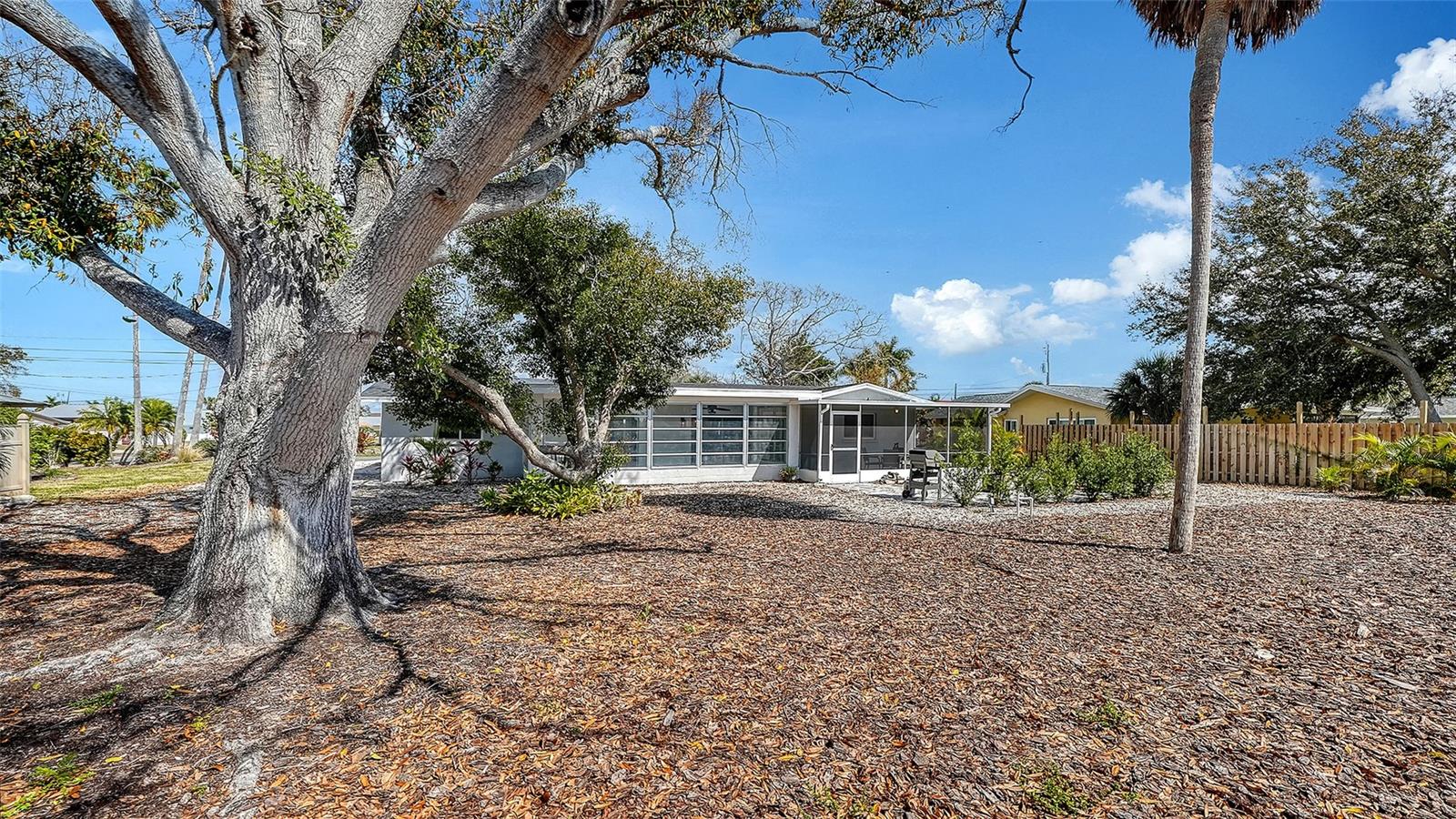 Image 40 of 45 For 447 Shore Drive