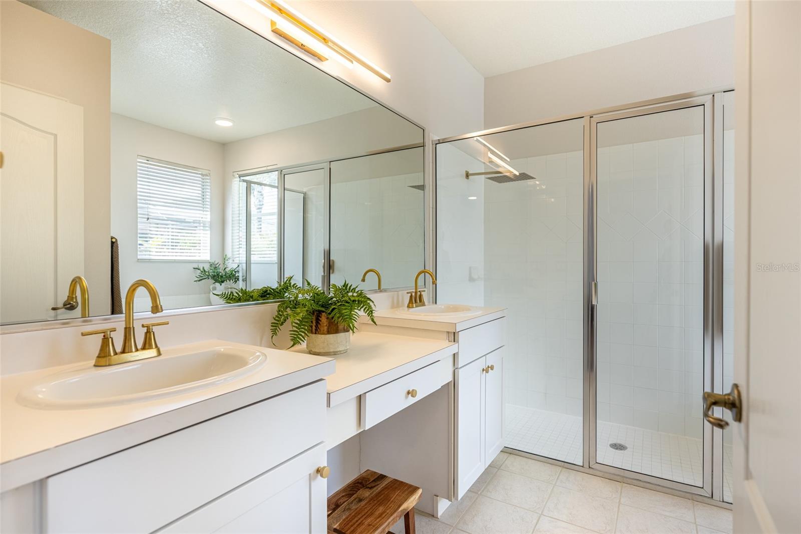 Image 21 of 50 For 4136 Little Gap Loop