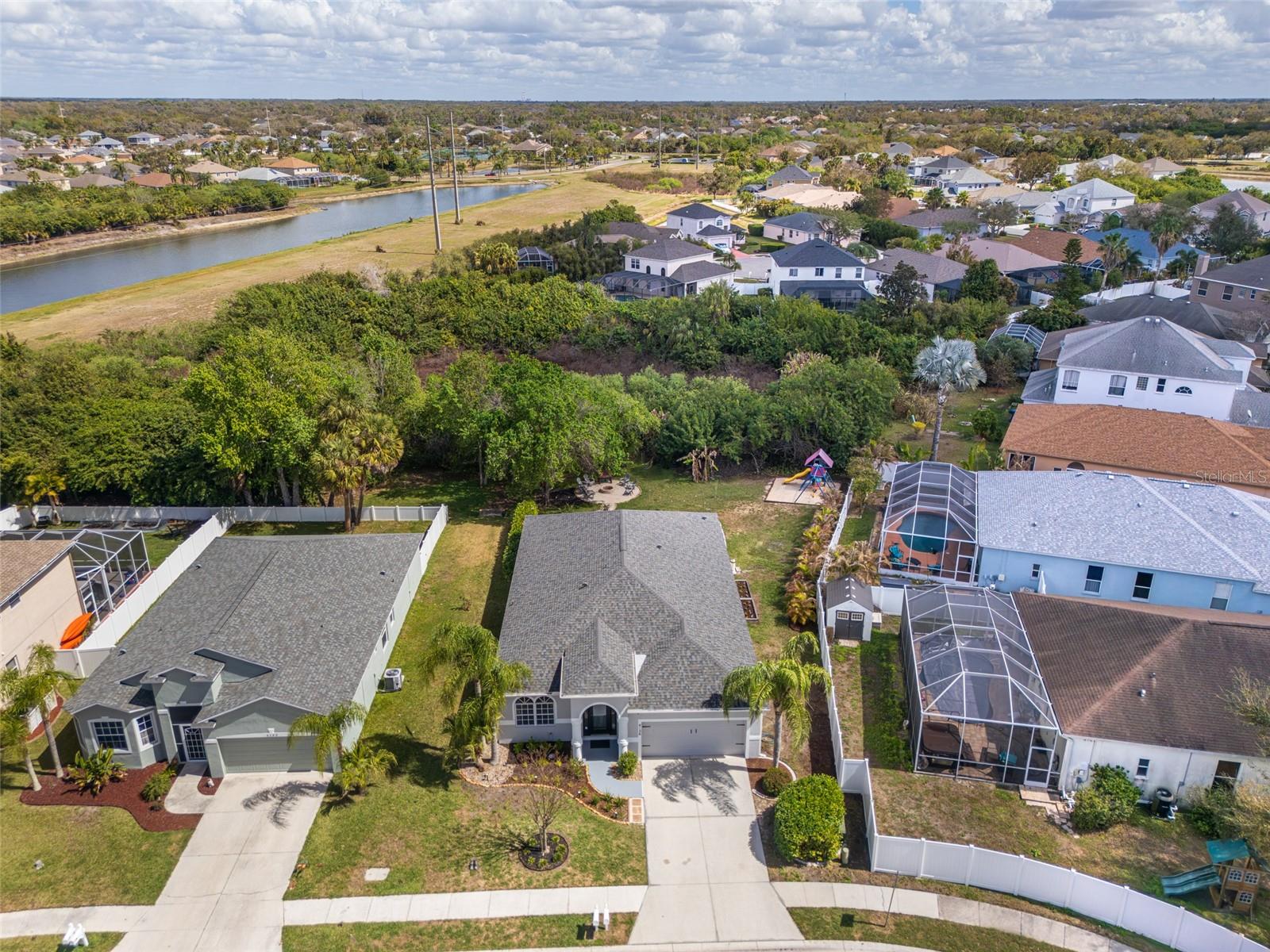 Image 38 of 50 For 4136 Little Gap Loop