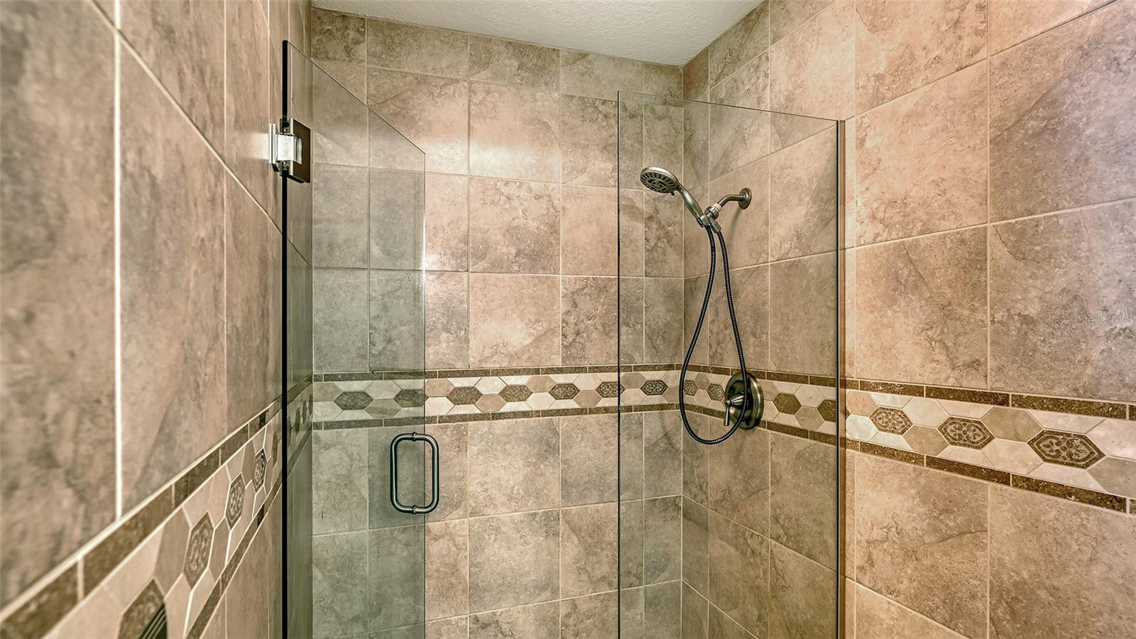 Image 18 of 40 For 4360 Swift Road