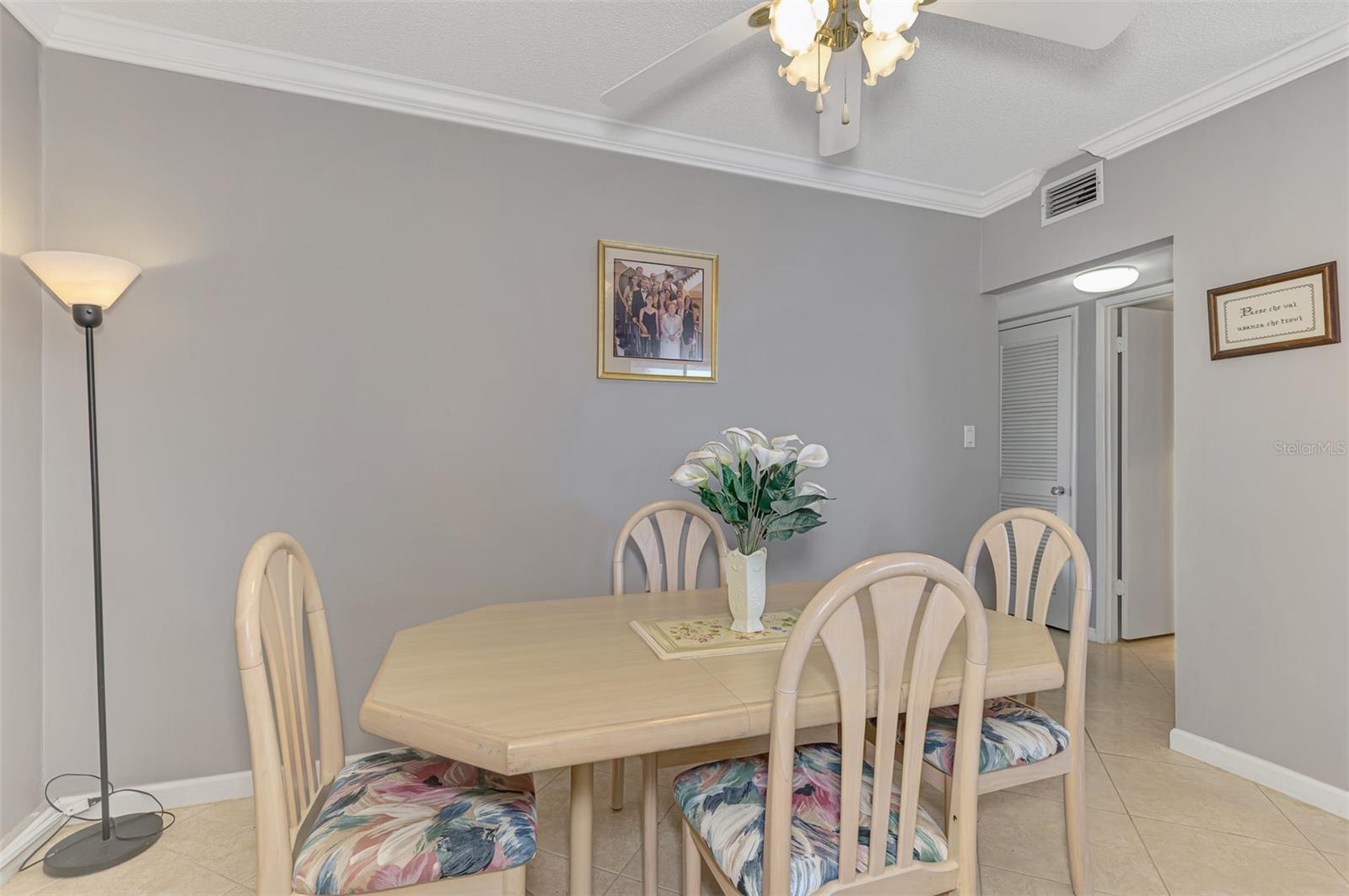 Image 18 of 62 For 763 John Ringling Boulevard 34