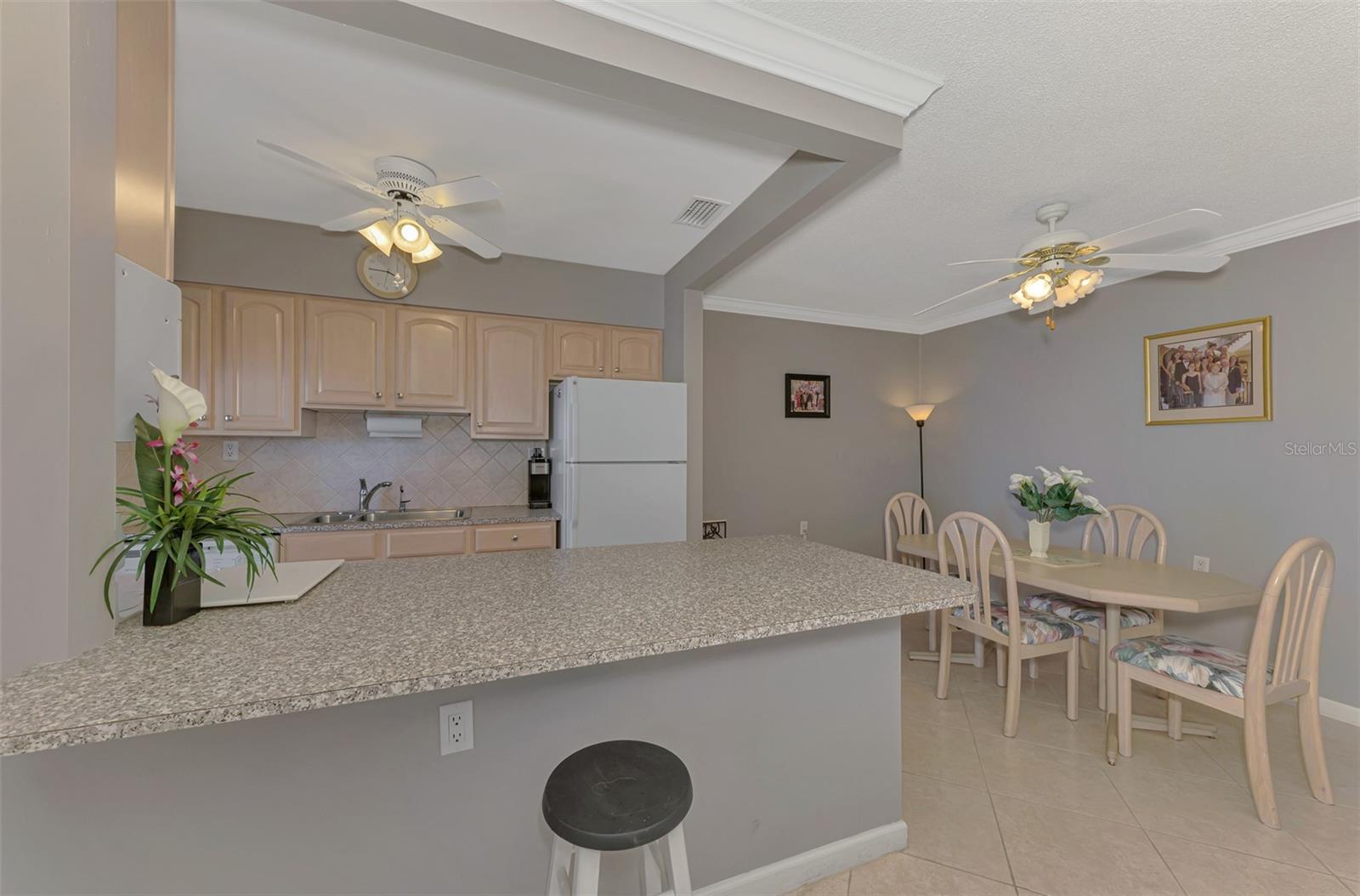 Image 23 of 62 For 763 John Ringling Boulevard 34