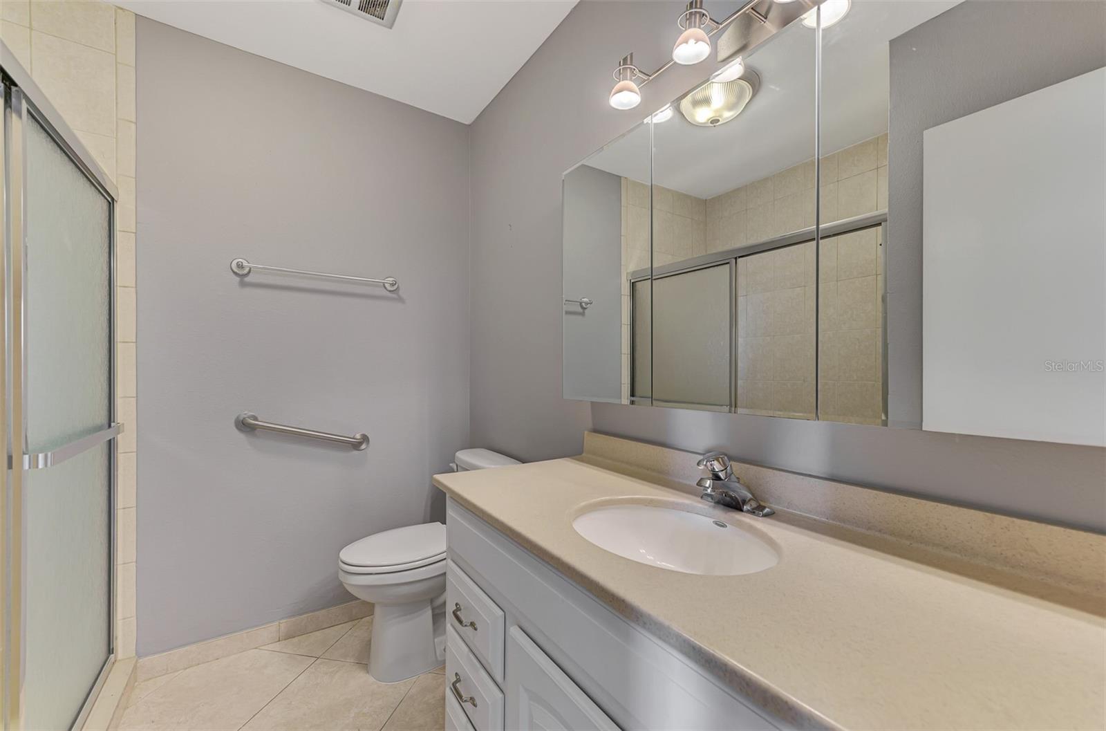 Image 31 of 62 For 763 John Ringling Boulevard 34