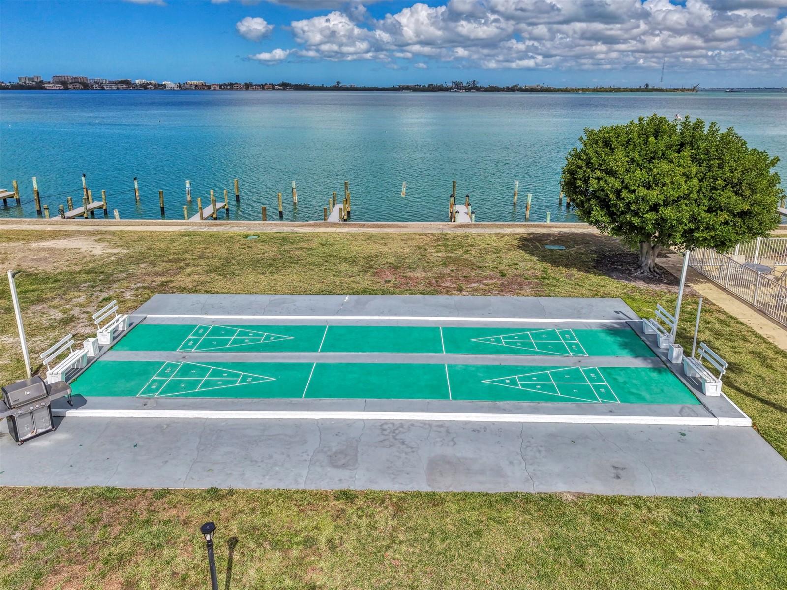 Image 54 of 62 For 763 John Ringling Boulevard 34