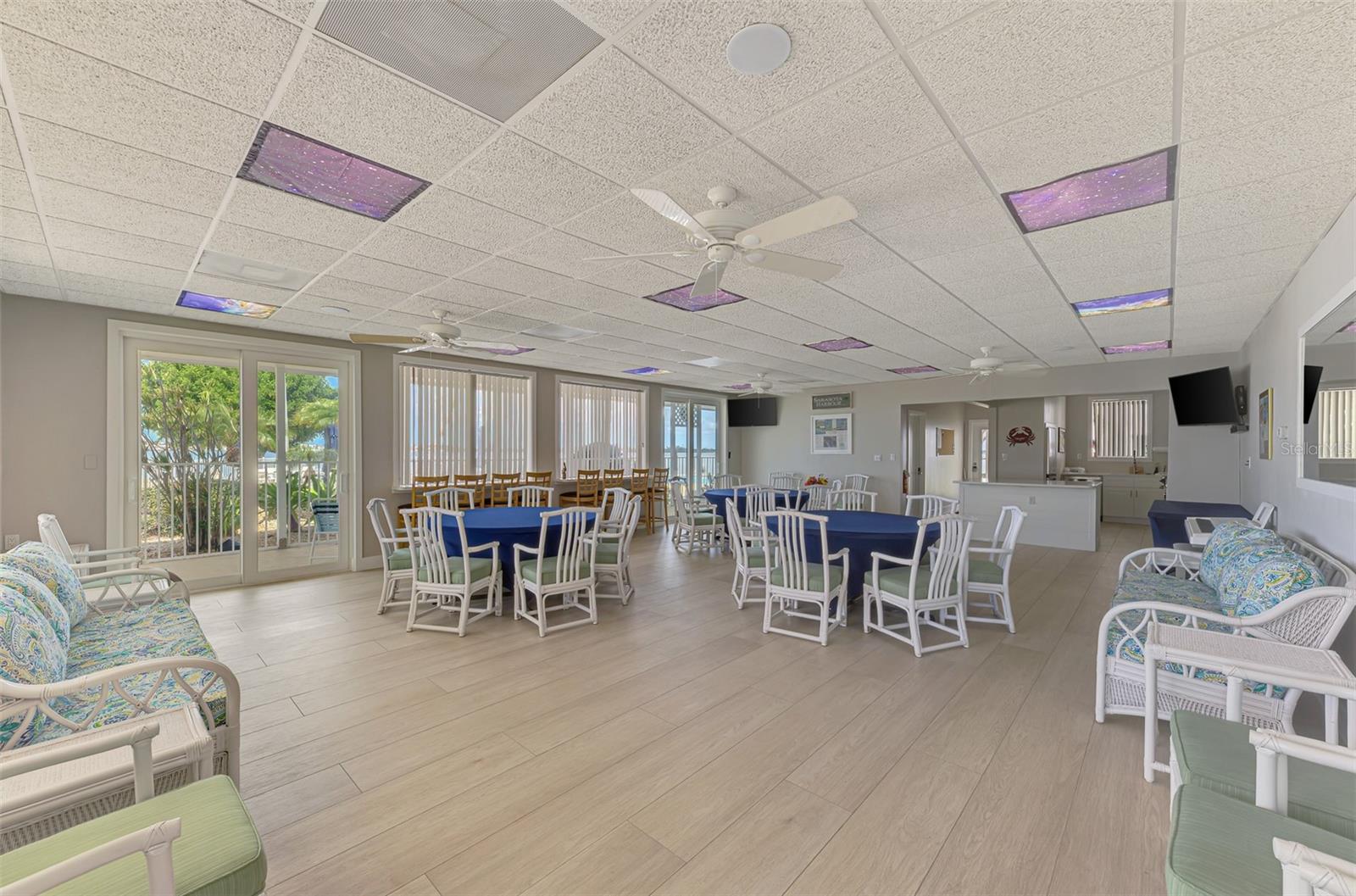 Image 60 of 62 For 763 John Ringling Boulevard 34