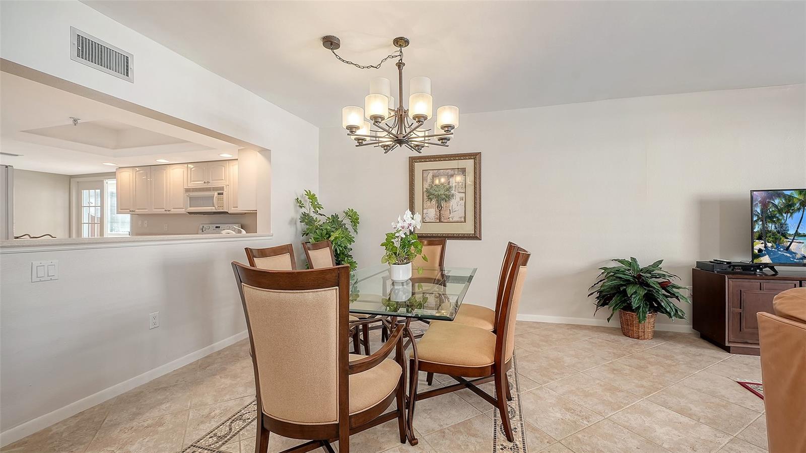 Image 12 of 44 For 1445 Gulf Of Mexico Drive 101