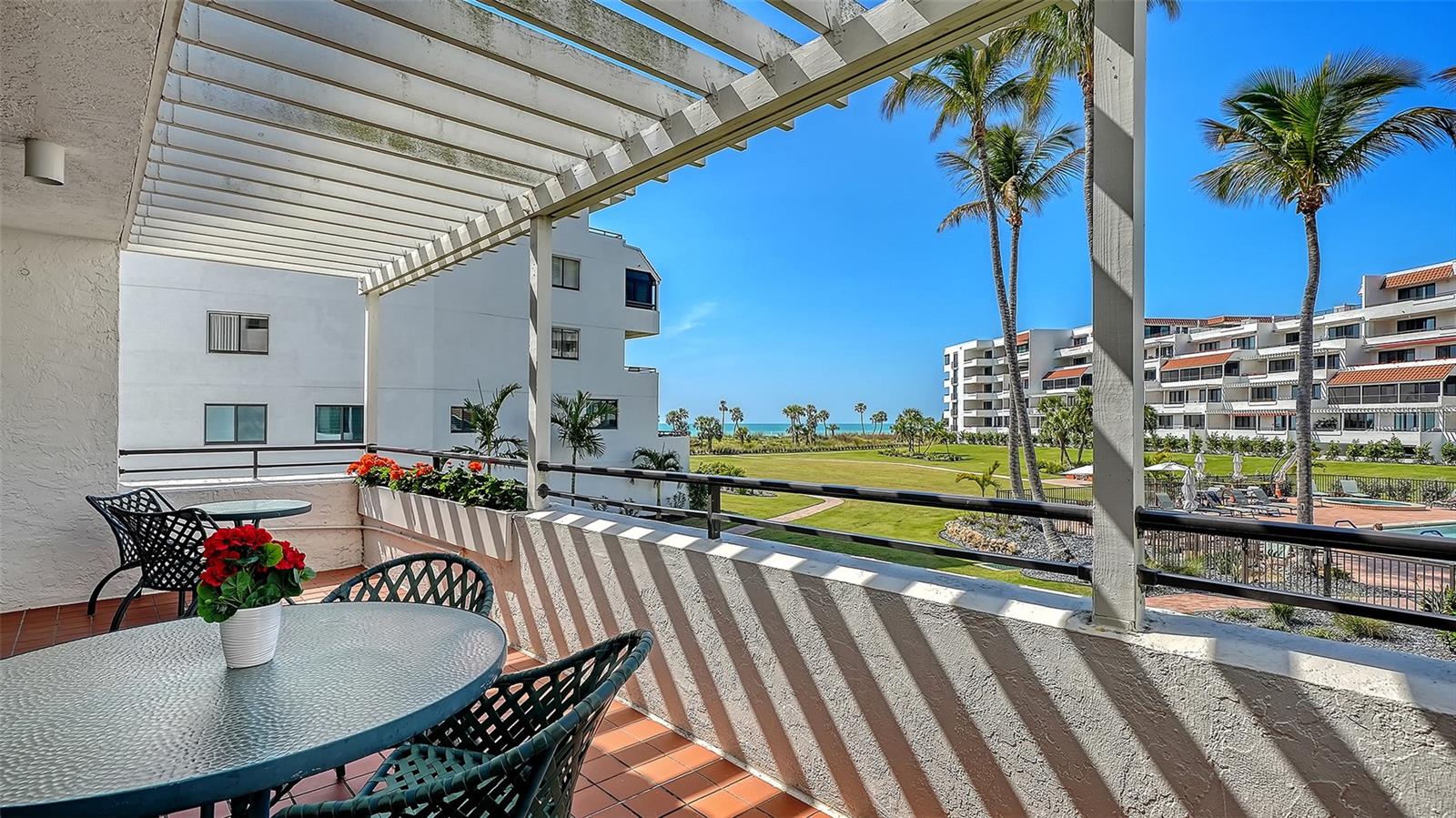 Image 15 of 44 For 1445 Gulf Of Mexico Drive 101