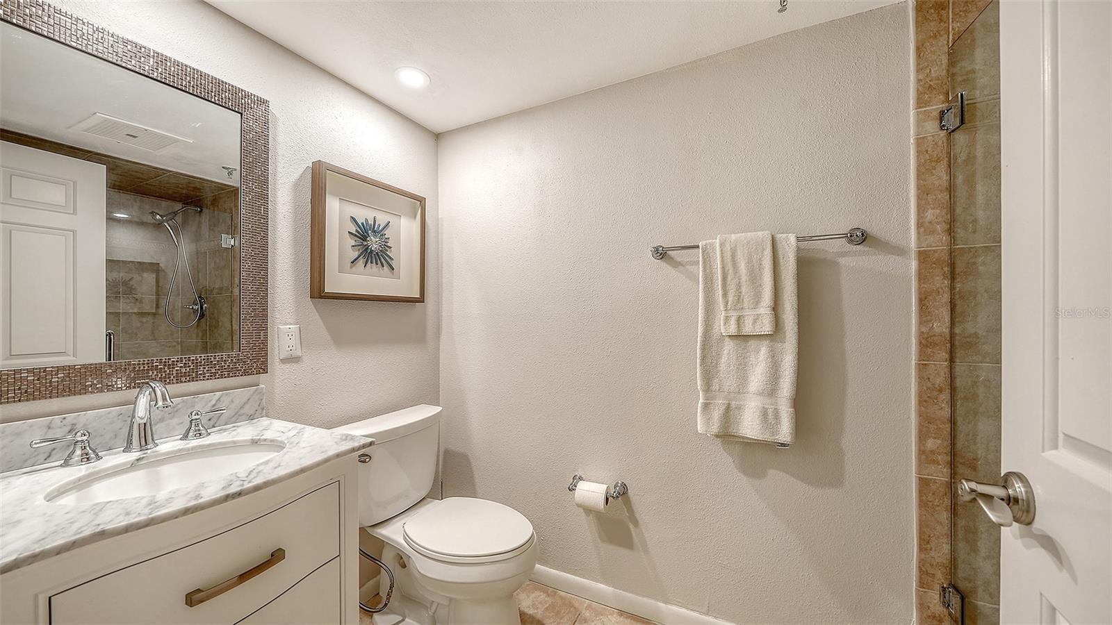 Image 31 of 44 For 1445 Gulf Of Mexico Drive 101