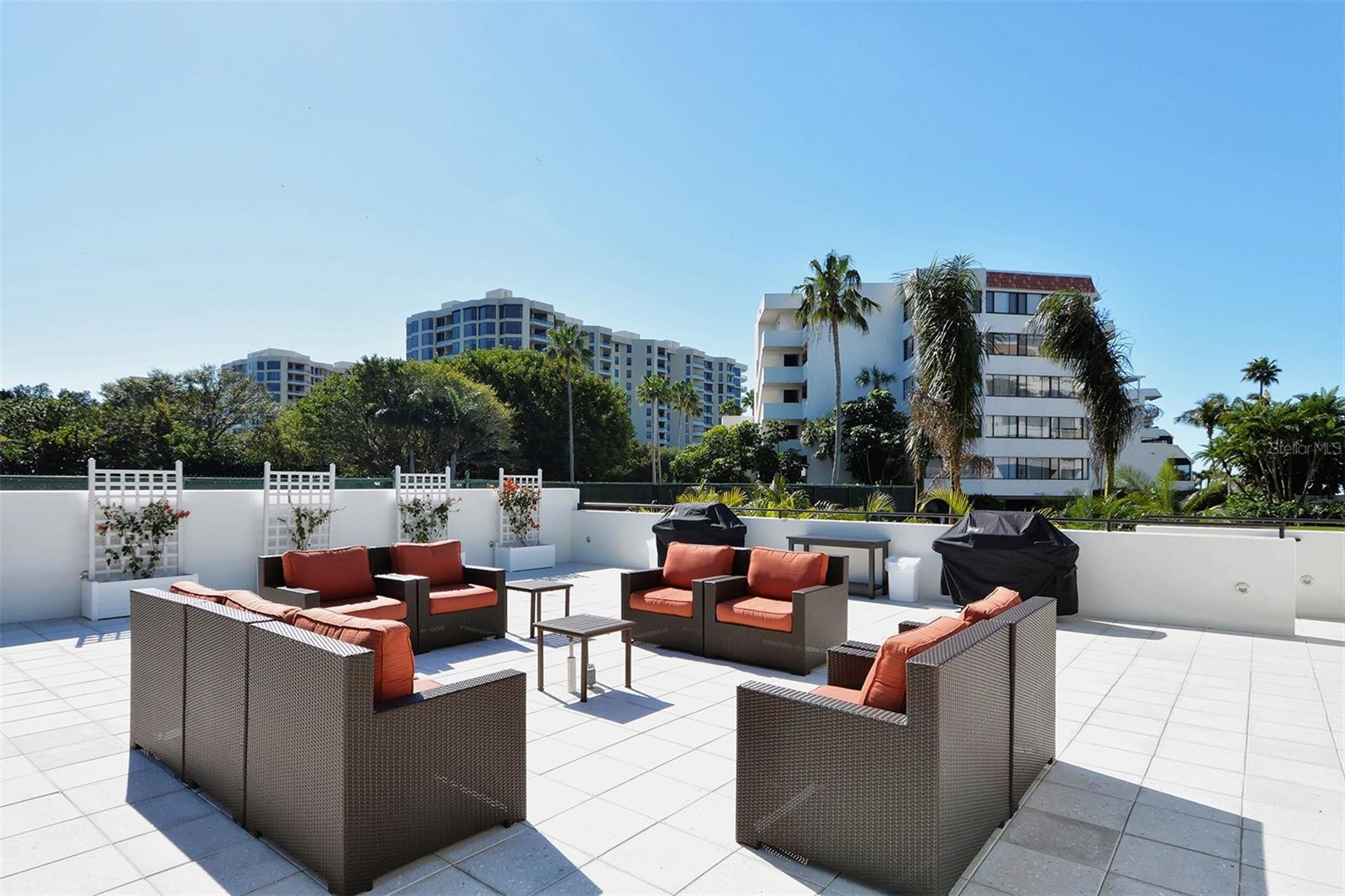 Image 43 of 44 For 1445 Gulf Of Mexico Drive 101