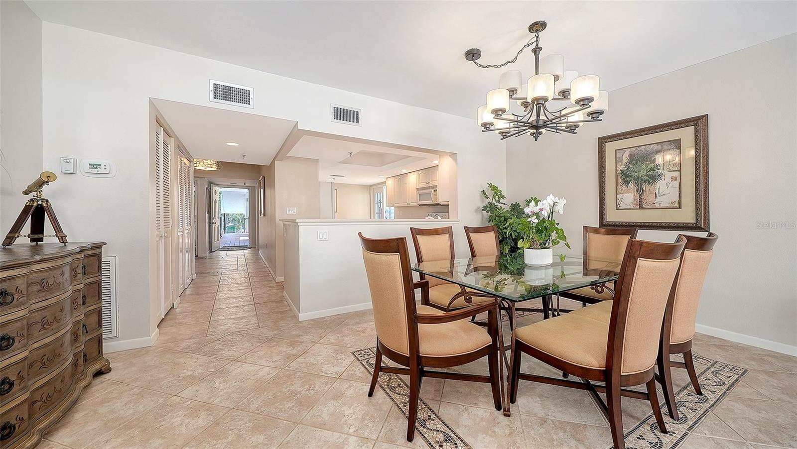 Image 8 of 44 For 1445 Gulf Of Mexico Drive 101