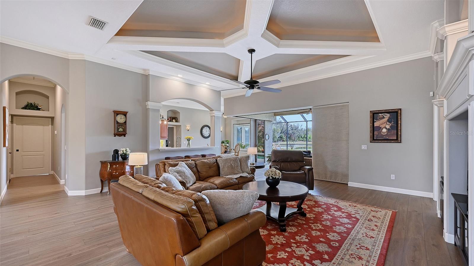 Image 11 of 62 For 16736 4th Avenue Ne