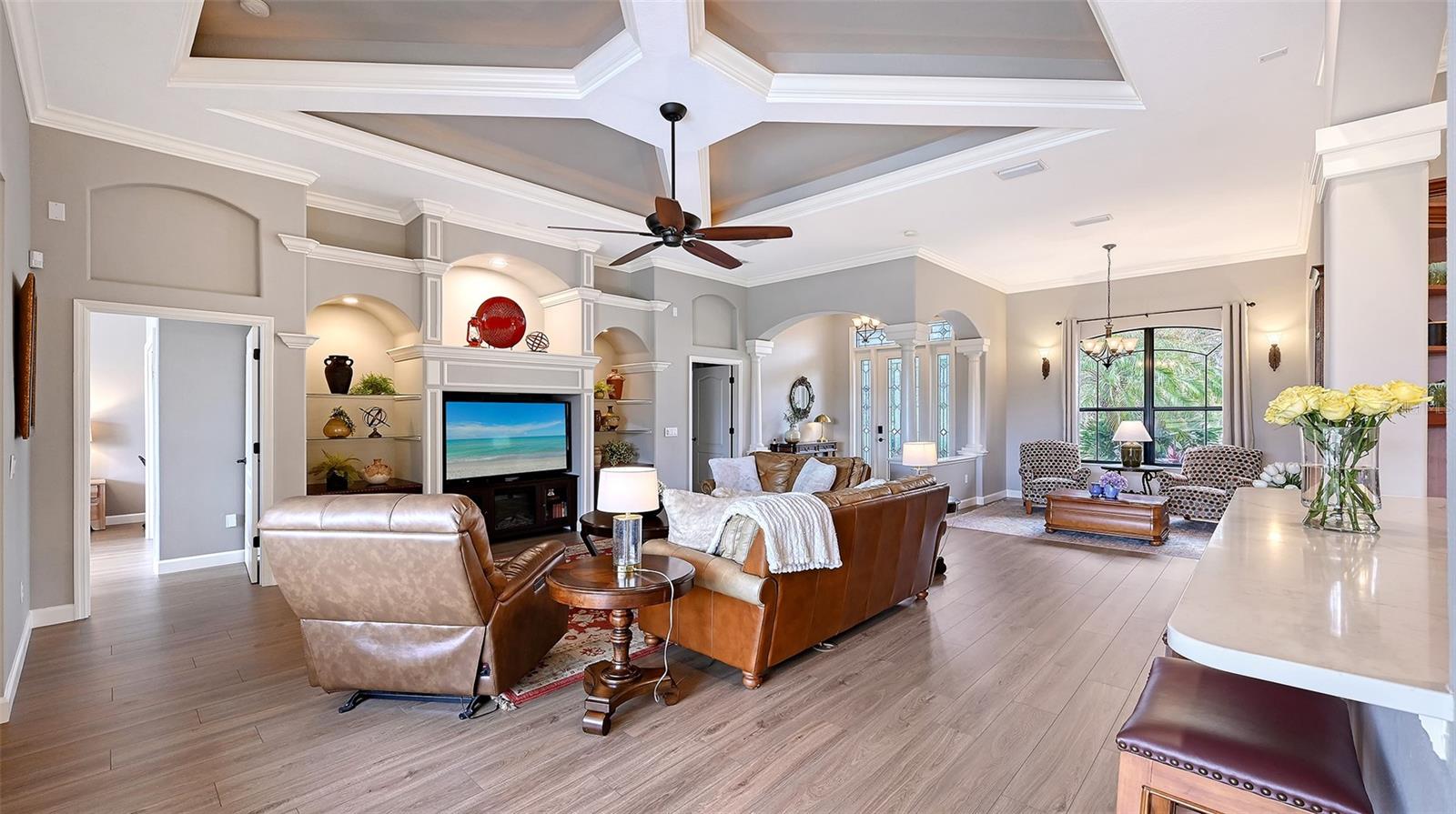 Image 12 of 62 For 16736 4th Avenue Ne