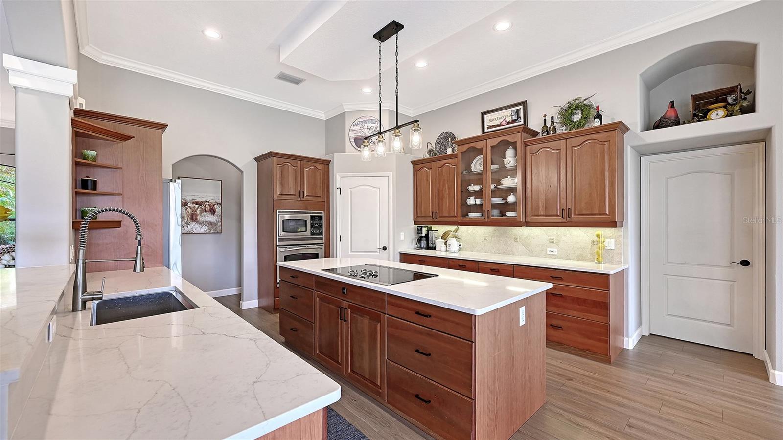 Image 14 of 62 For 16736 4th Avenue Ne