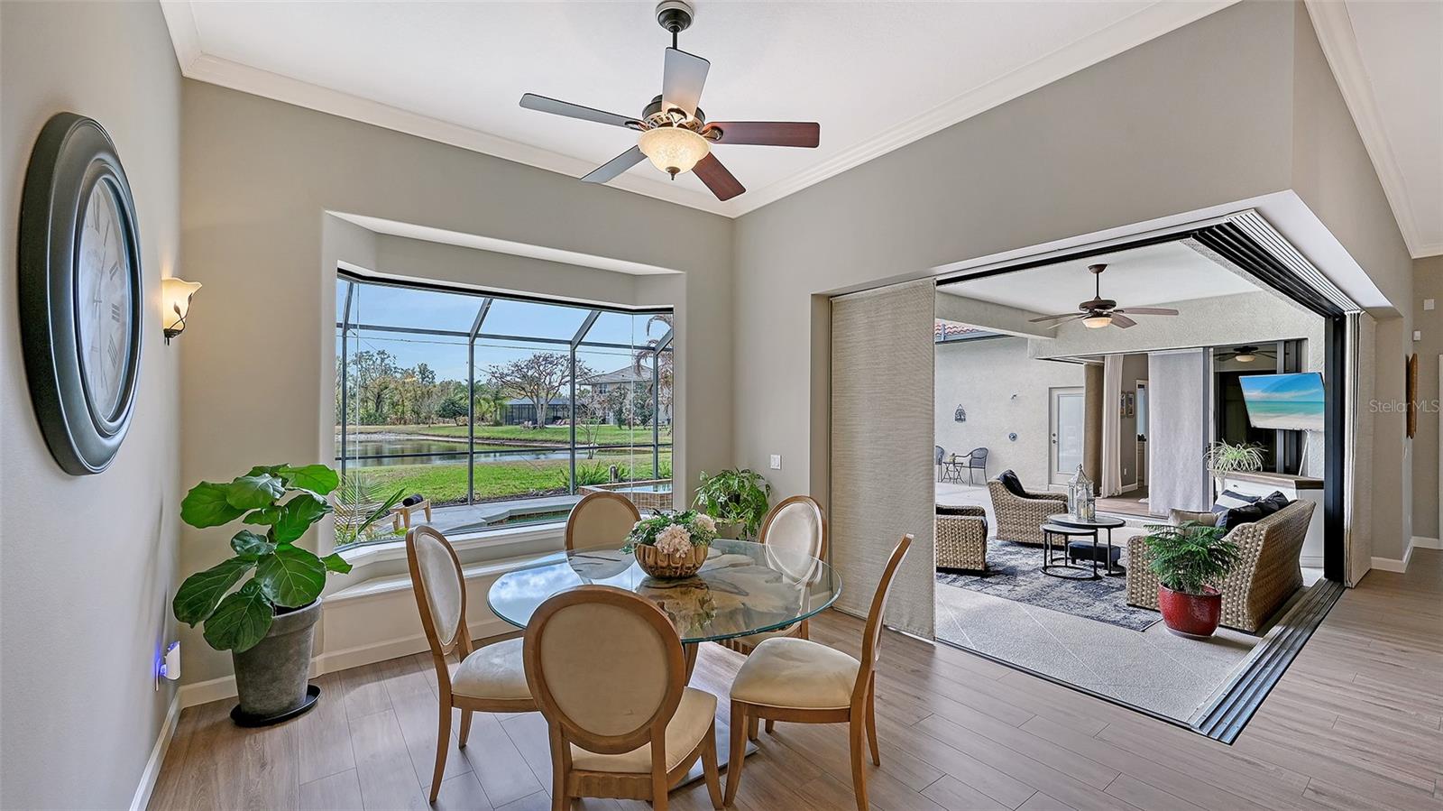 Image 18 of 62 For 16736 4th Avenue Ne