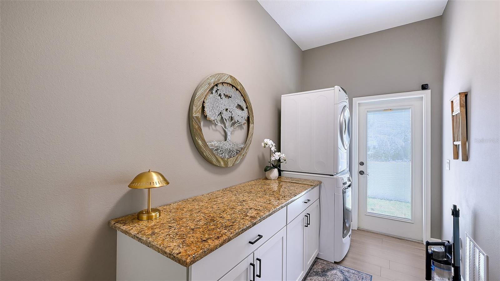 Image 25 of 62 For 16736 4th Avenue Ne