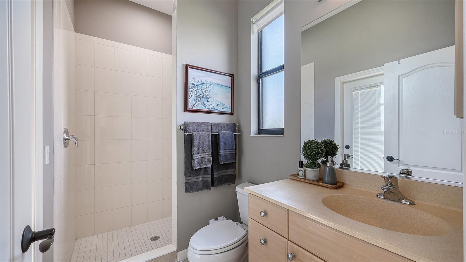 Image 29 of 62 For 16736 4th Avenue Ne