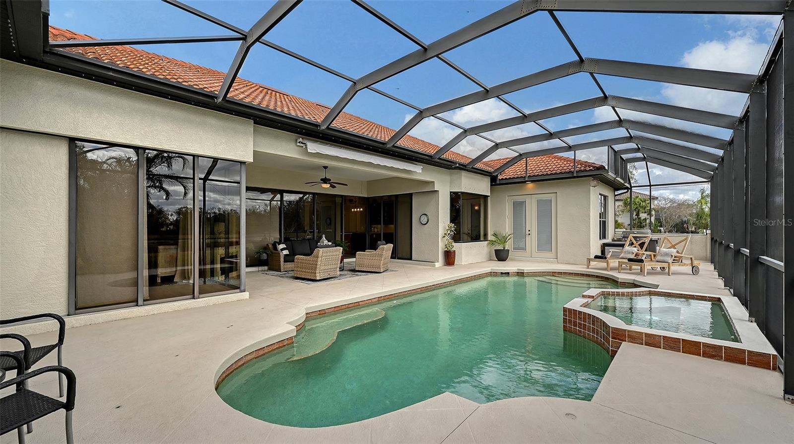 Image 39 of 62 For 16736 4th Avenue Ne