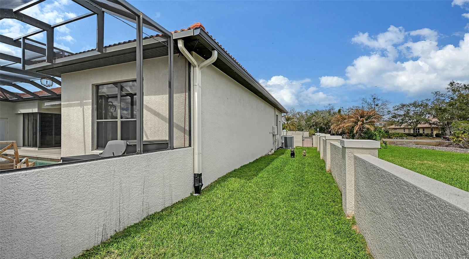 Image 44 of 62 For 16736 4th Avenue Ne