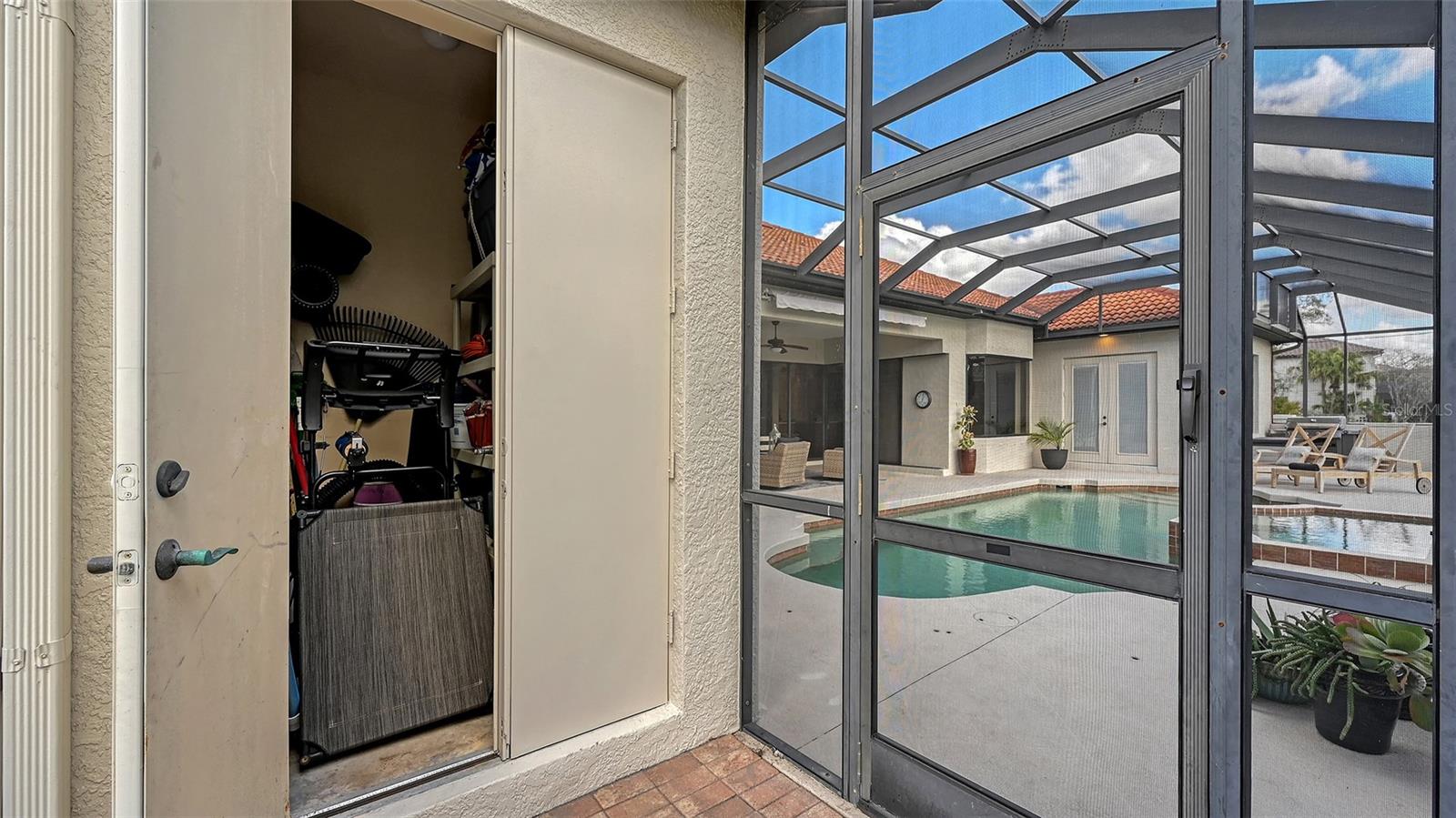 Image 45 of 62 For 16736 4th Avenue Ne