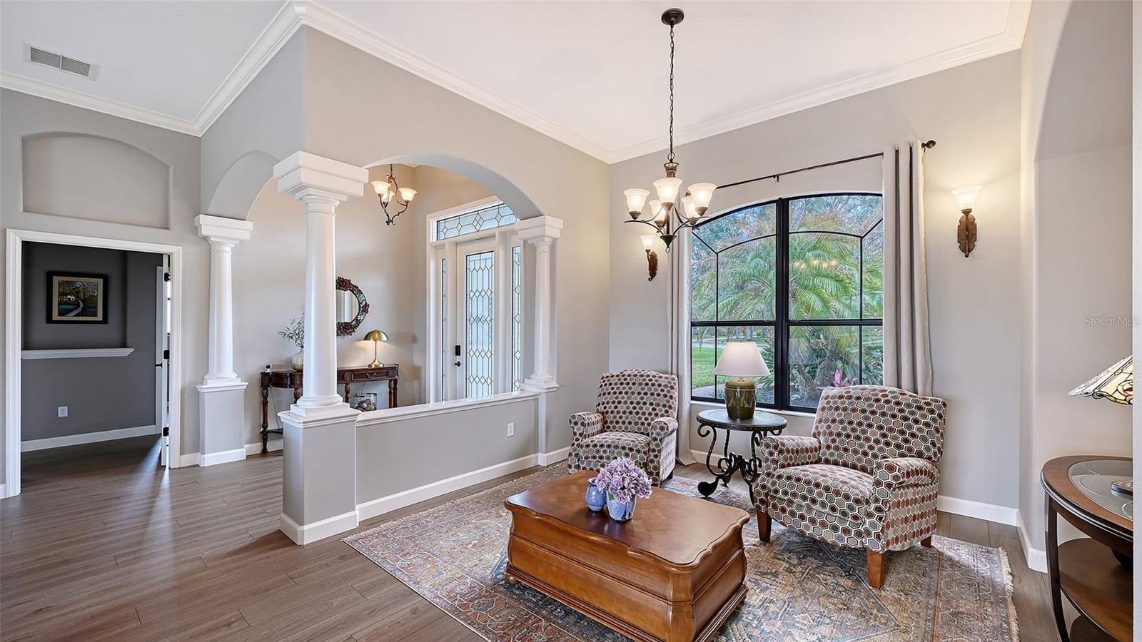 Image 7 of 62 For 16736 4th Avenue Ne