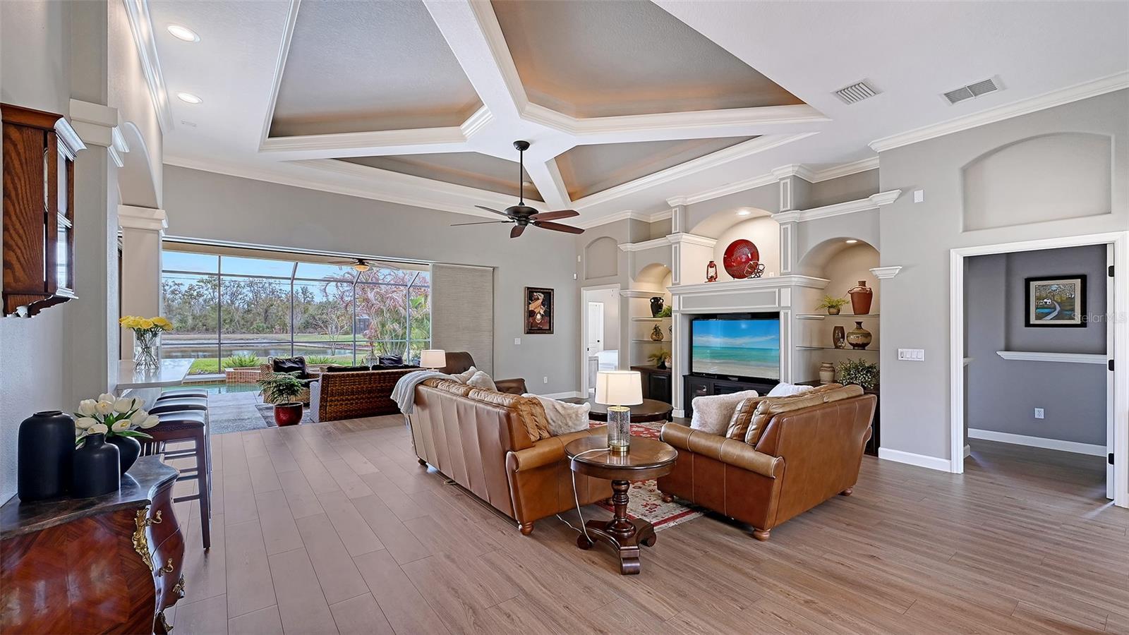 Image 8 of 62 For 16736 4th Avenue Ne