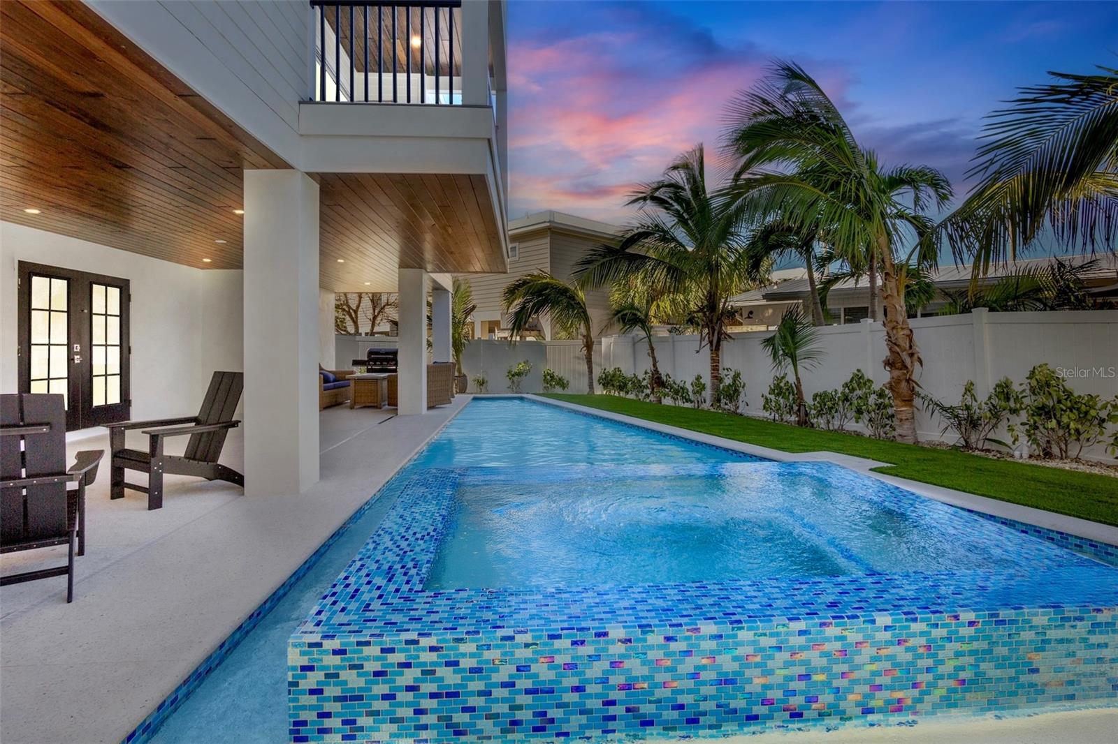 Image 3 of 55 For 243 Harbor Drive