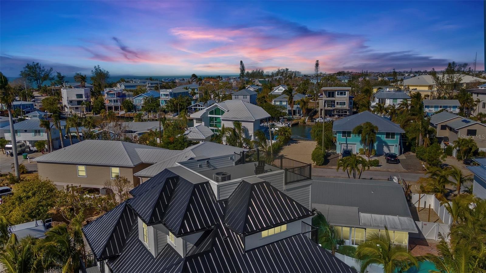 Image 6 of 55 For 243 Harbor Drive