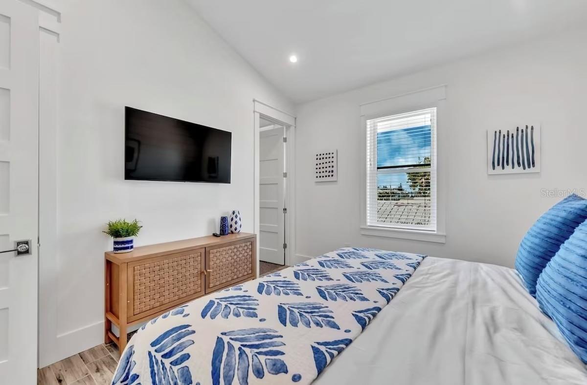 Image 22 of 45 For 2403 Avenue C