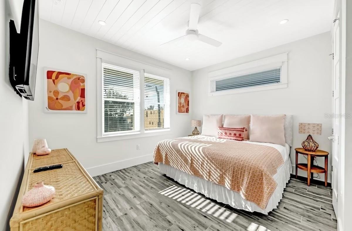 Image 23 of 45 For 2403 Avenue C