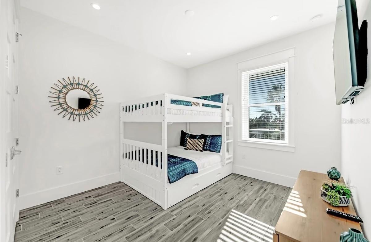 Image 29 of 45 For 2403 Avenue C