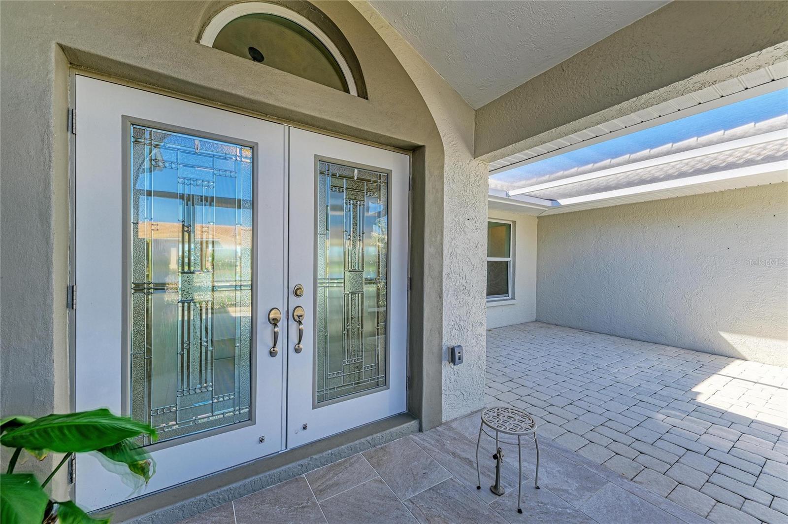 Image 20 of 100 For 1679 Valley Drive